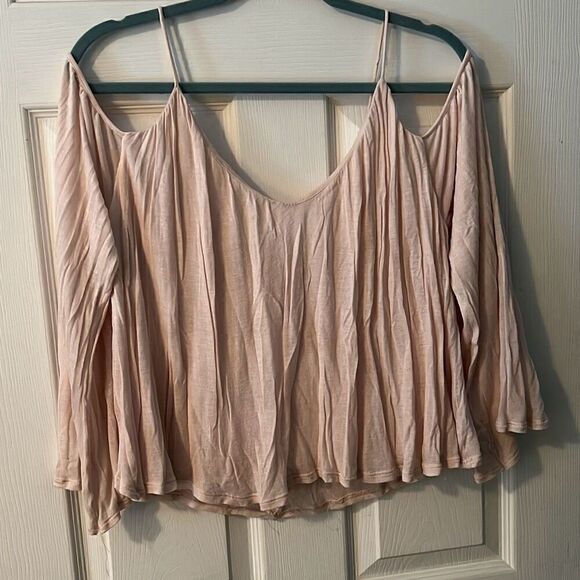 Women's Pink Super Soft Flowy Long Sleeve Cold Shoulder Blouse Size Medium - Picture 1 of 5
